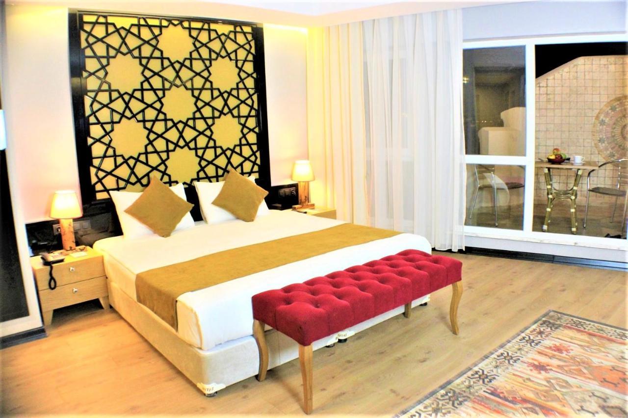 Vvr Hotel Istanboel Buitenkant foto