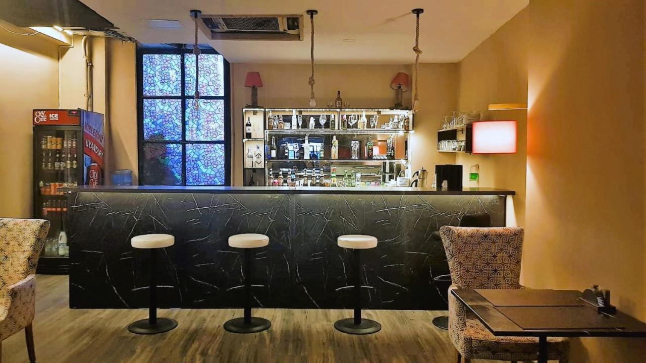Vvr Hotel Istanboel Buitenkant foto